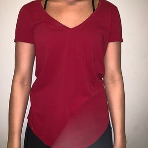 RED LULULEMON VNECK!!